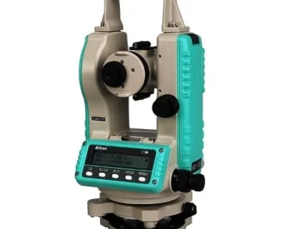 Nikon NE-100 Digital Theodolite